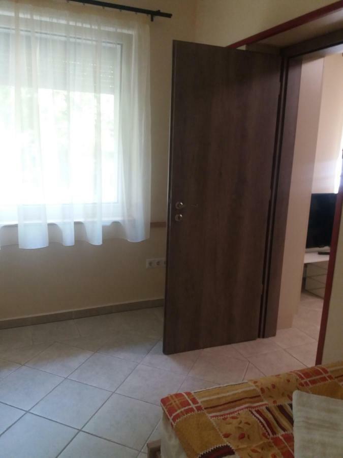 Appartement Centrum Apartman à Szeged Extérieur photo