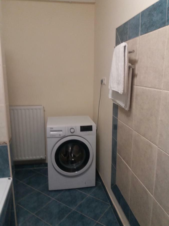 Appartement Centrum Apartman à Szeged Extérieur photo