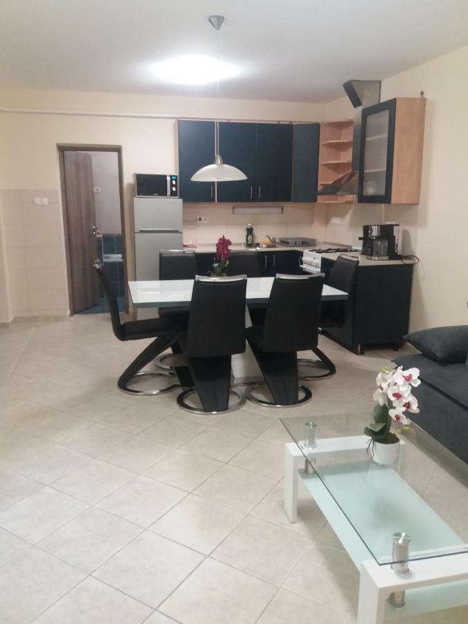 Appartement Centrum Apartman à Szeged Extérieur photo