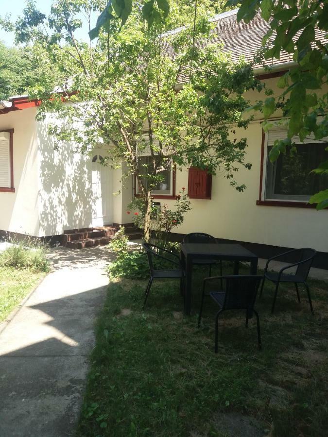 Appartement Centrum Apartman à Szeged Extérieur photo